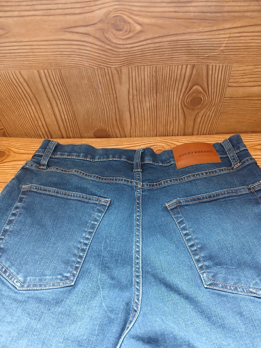 Lucky Brand Jeans in Dark and Light Blue Denim - Picture 3 of 8